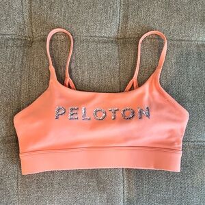 NWT Peloton Sports Athletic Bra Cadent Peak Bra Peach Pink Small Removable Pads